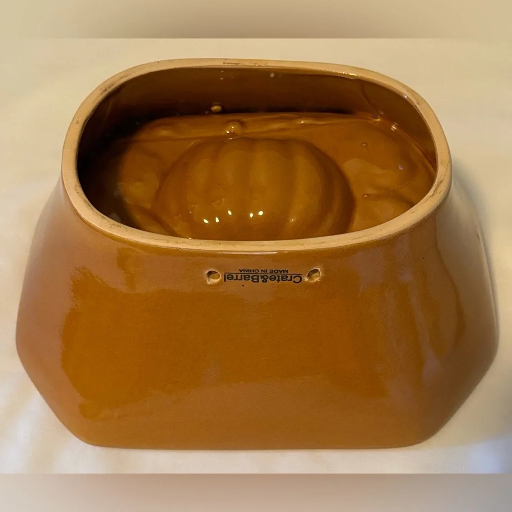 Vintage Crate & Barrel Ceramic Stoneware Pumpkin Bread Baking Dish / Jello Mold